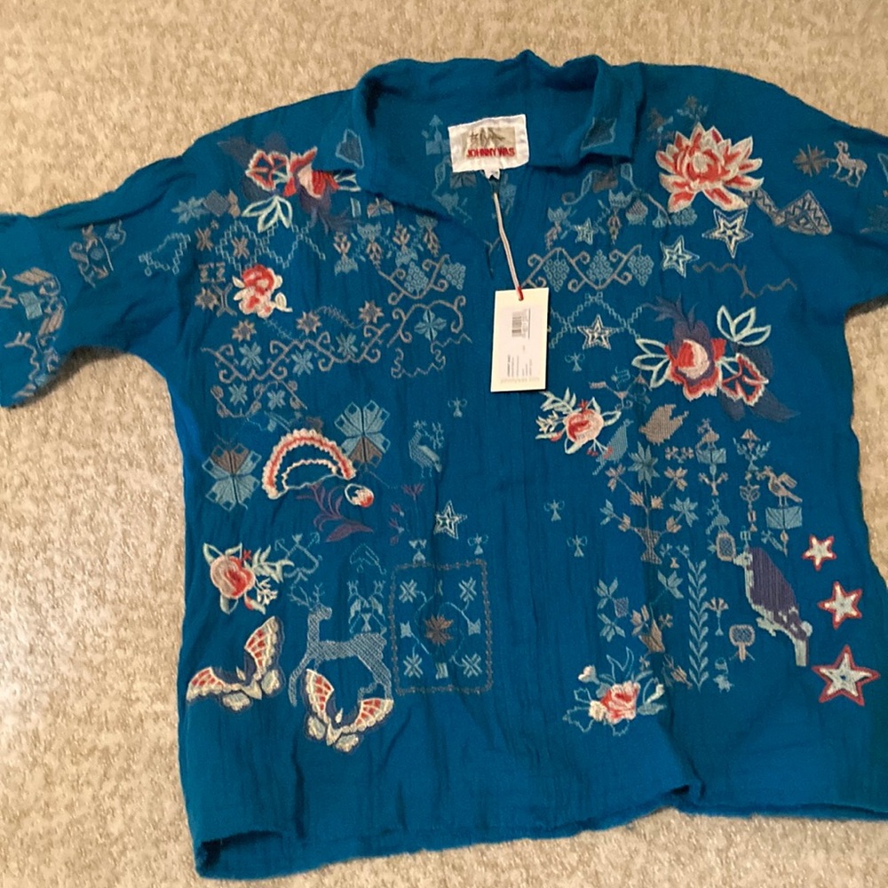 Johnny was blouse